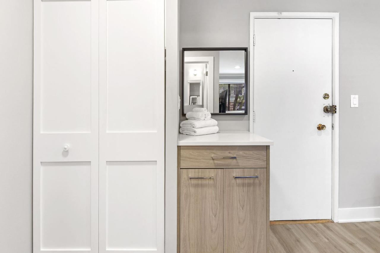 Sophisticated Studio Apartment With Modern Kitchen - Oakdale Od2 Rep 시카고 외부 사진
